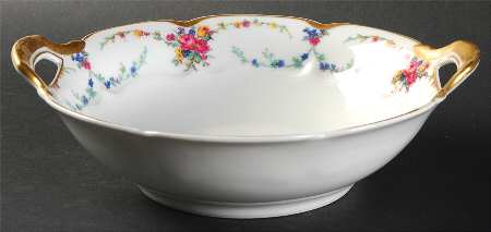 Victoria (Older, Scalloped) 8" Round Vegetable Bowl
