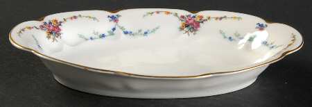 Victoria (Older, Scalloped) Relish
