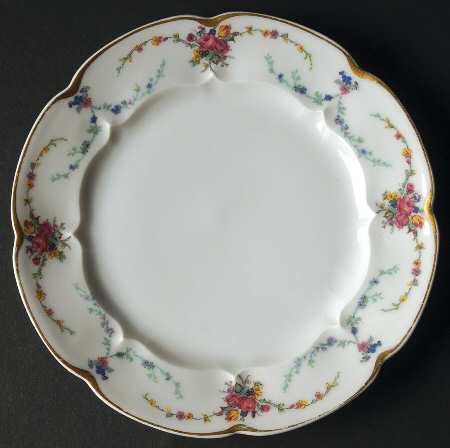 Victoria (Older, Scalloped) Bread & Butter Plate