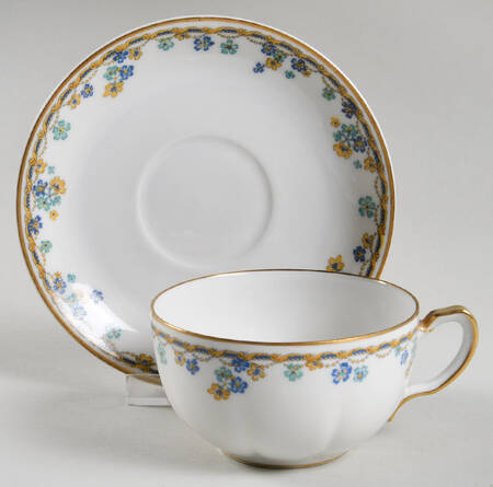 Vincennes Flat Cup & Saucer Set