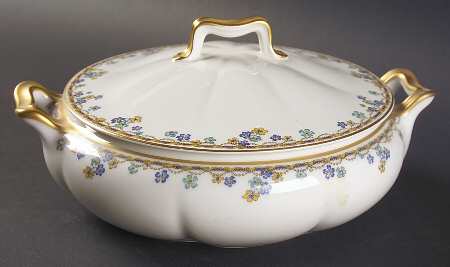 Vincennes Round Covered Vegetable