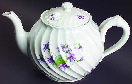 Violettes Teapot & Lid