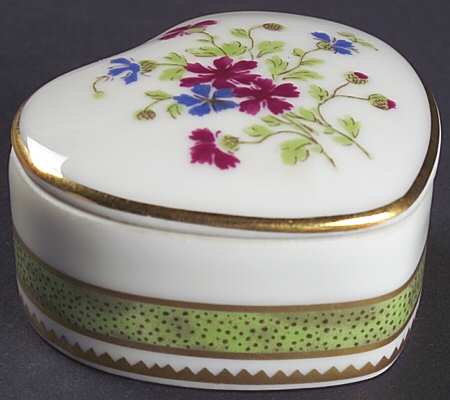 Vieux Paris Green (Vert) Heart Shape Box & Lid