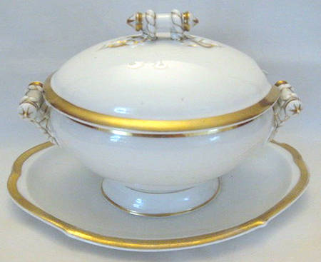 Wedding Ring Gravy Boat w/Attached Underplate & Lid