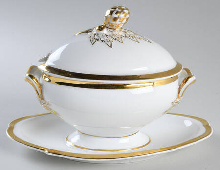 Wedding Ring Gravy Boat w/Attached Underplate & Lid
