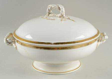 Wedding Ring Round Covered Vegetable