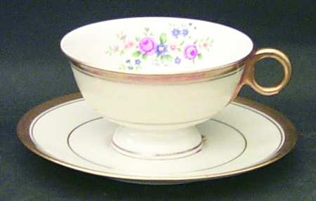 Windsor Footed Cup & Saucer Set