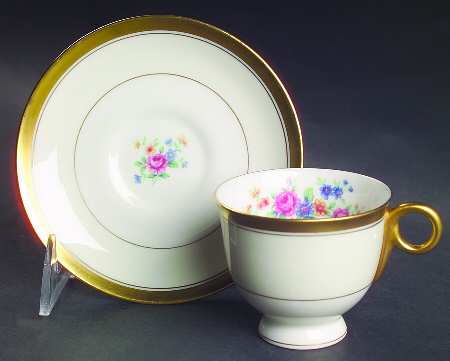 Windsor Footed Demitasse Cup & Saucer Set