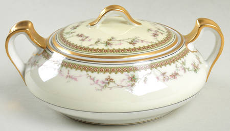 Yale Sugar Bowl & Lid