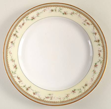 Yale Luncheon Plate