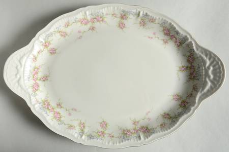 Yvonne 16" Oval Serving Platter