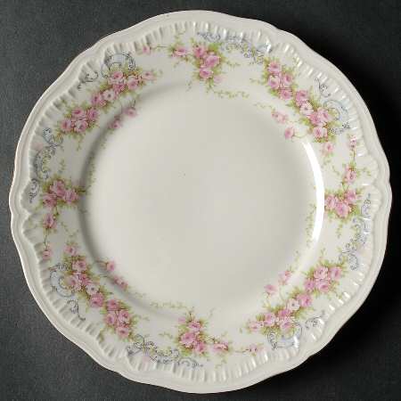 Yvonne Salad Plate
