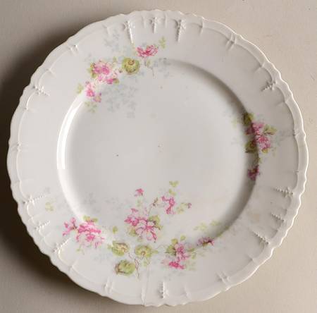 9374 Luncheon Plate