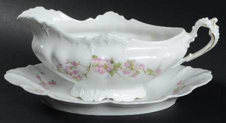 9322 Pink Gravy Boat & Underplate