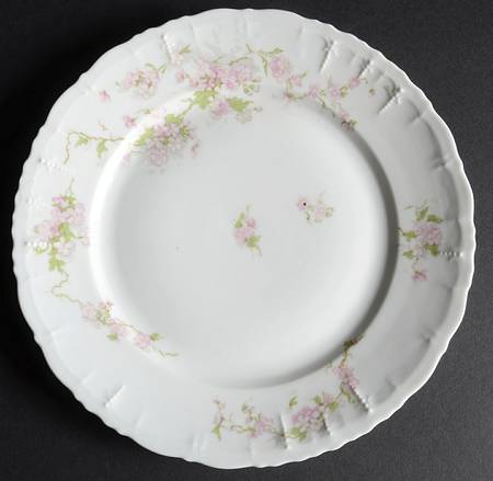 9322 Pink Luncheon Plate