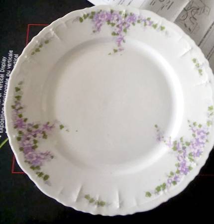 HAB13 Luncheon Plate