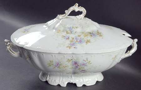 9221 Oval Tureen & Lid