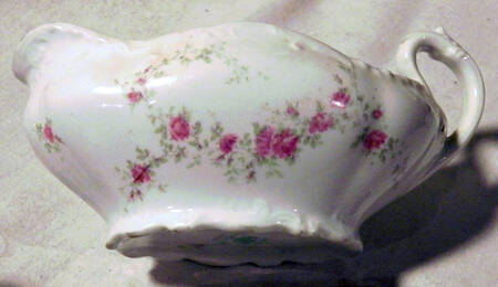 9165 Gravy Boat