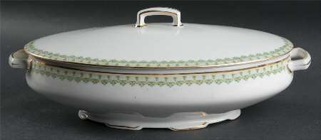 Sylvia Oval Covered Vegetable