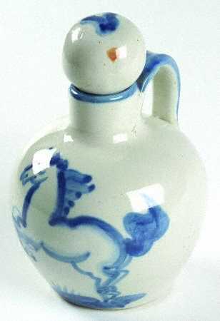 Blue Horse Vinegar with "V" Stopper