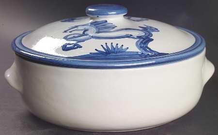 Blue Horse 1.25 Qt Round Covered Casserole