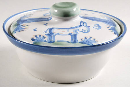 Country Scene Blue 1.50 Pt Round Covered Casserole