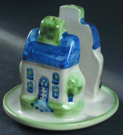 Country Scene Blue Napkin Holder
