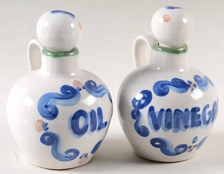 Bluette Vinegar and Oil Set W/Stoppers