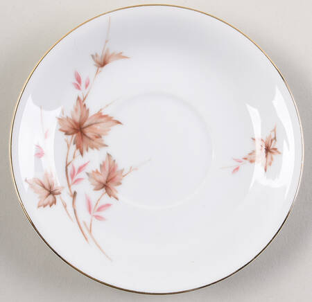 Alice (Brown Lvs) Saucer