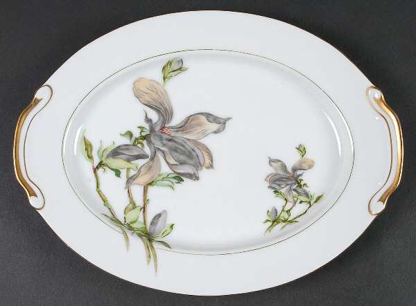 Alyce (Black Flower) 11" Oval Serving Platter