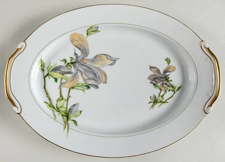 Alyce (Black Flower) 13" Oval Serving Platter