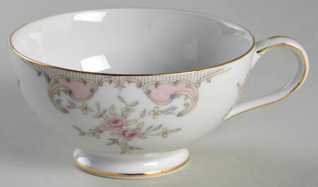 Antoinette Footed Cup