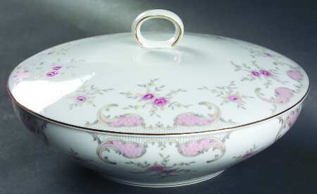 Antoinette Round Covered Vegetable