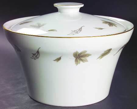 Autumn Ballet Round Covered Vegetable