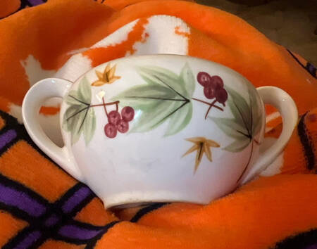 Bittersweet (Japan) Sugar Bowl & Lid