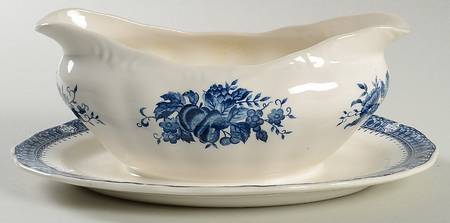 Blue Royal Gravy Boat with Attached Underplate
