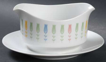 Coquette Gravy Boat with Attached Underplate