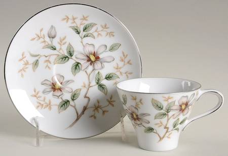 Cretonne Flat Cup & Saucer Set