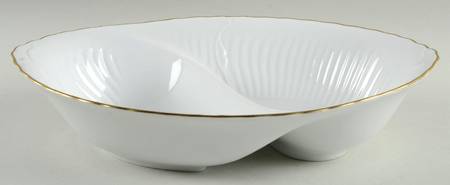 Dauphine 10" Oval Divided Vegetable Bowl