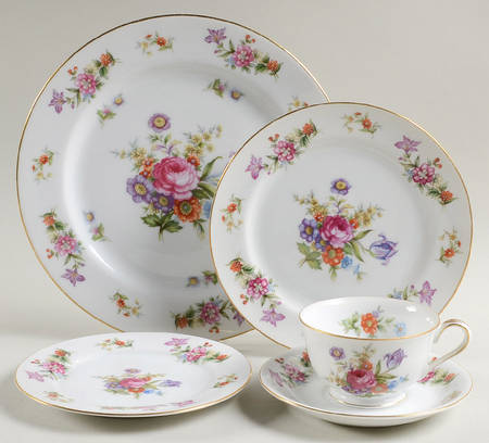 Dresdania 5 Piece Place Setting