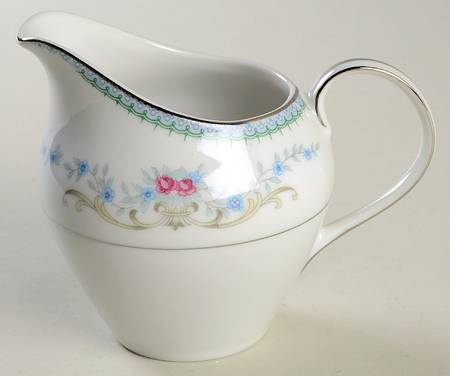 Duchess Creamer