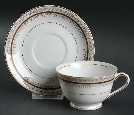 Firelight Footed Cup & Saucer Set