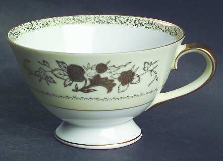 Gold Crest Footed Cup
