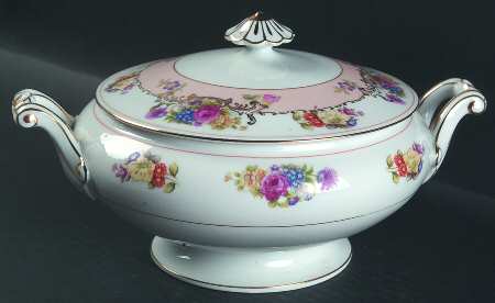 Grandeur Round Covered Vegetable