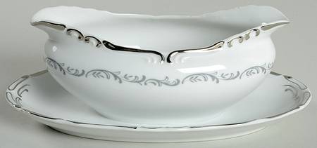 Lattice White Gravy Boat with Attached Underplate