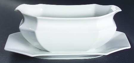 Lynette White Gravy Boat with Attached Underplate