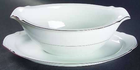 Mary Gravy Boat with Attached Underplate