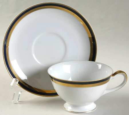Marquis Footed Cup & Saucer Set