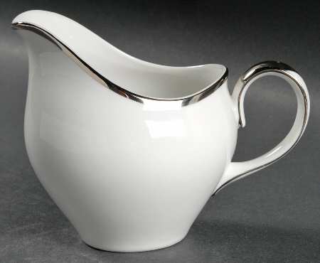 Moderne Creamer