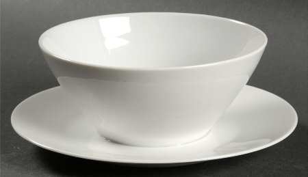 Moonglow White Round Gravy Boat/Attached Underplate